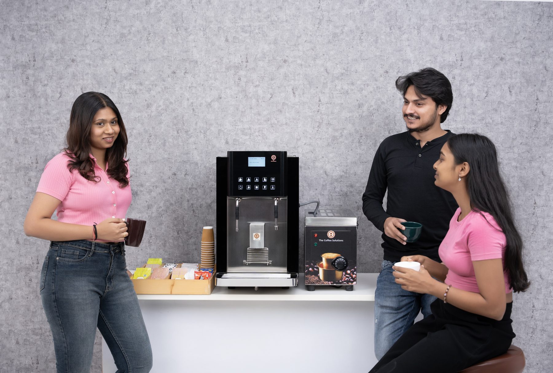 People with RoyalCafe coffee machine